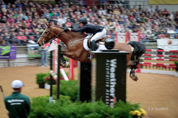 2011 Midwest Horse Fair Madison Wisconsin, Grand Prix Jumping indoor photo
